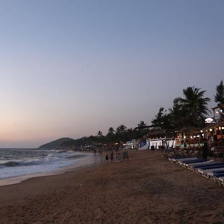 Fabhotel Anjuna Beachfront Buitenkant foto